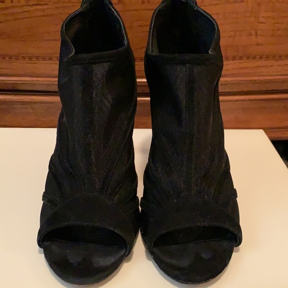 Vince Camuto Open toe high heel textured mesh boots - Picture 5 of 6